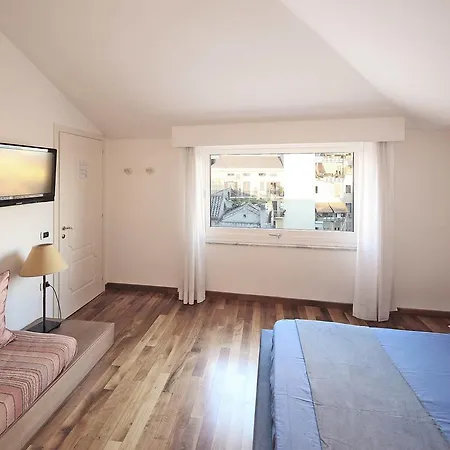 Relais Azuni * كالياري
